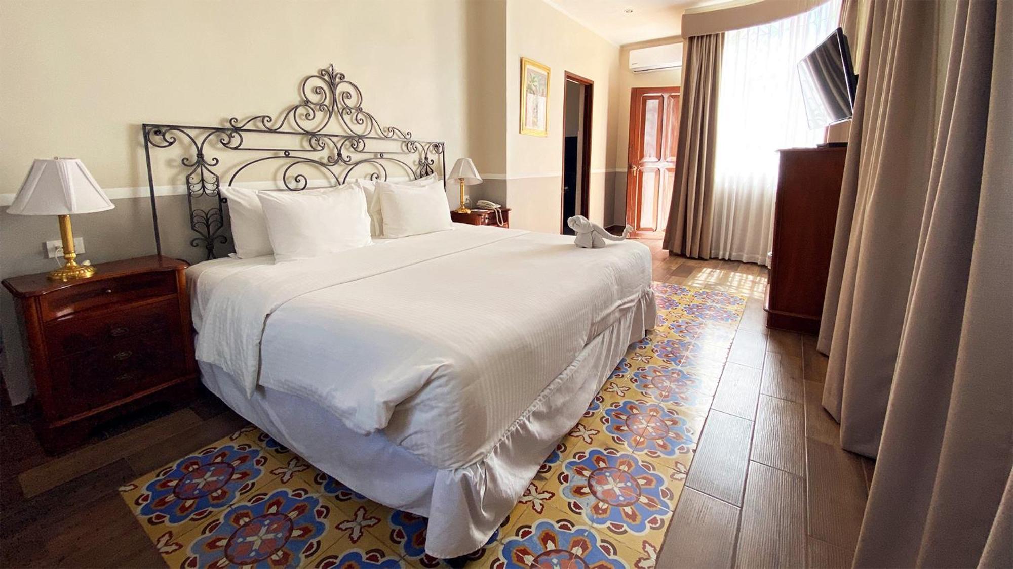 Deluxe Double Room,1626360093:JPEG