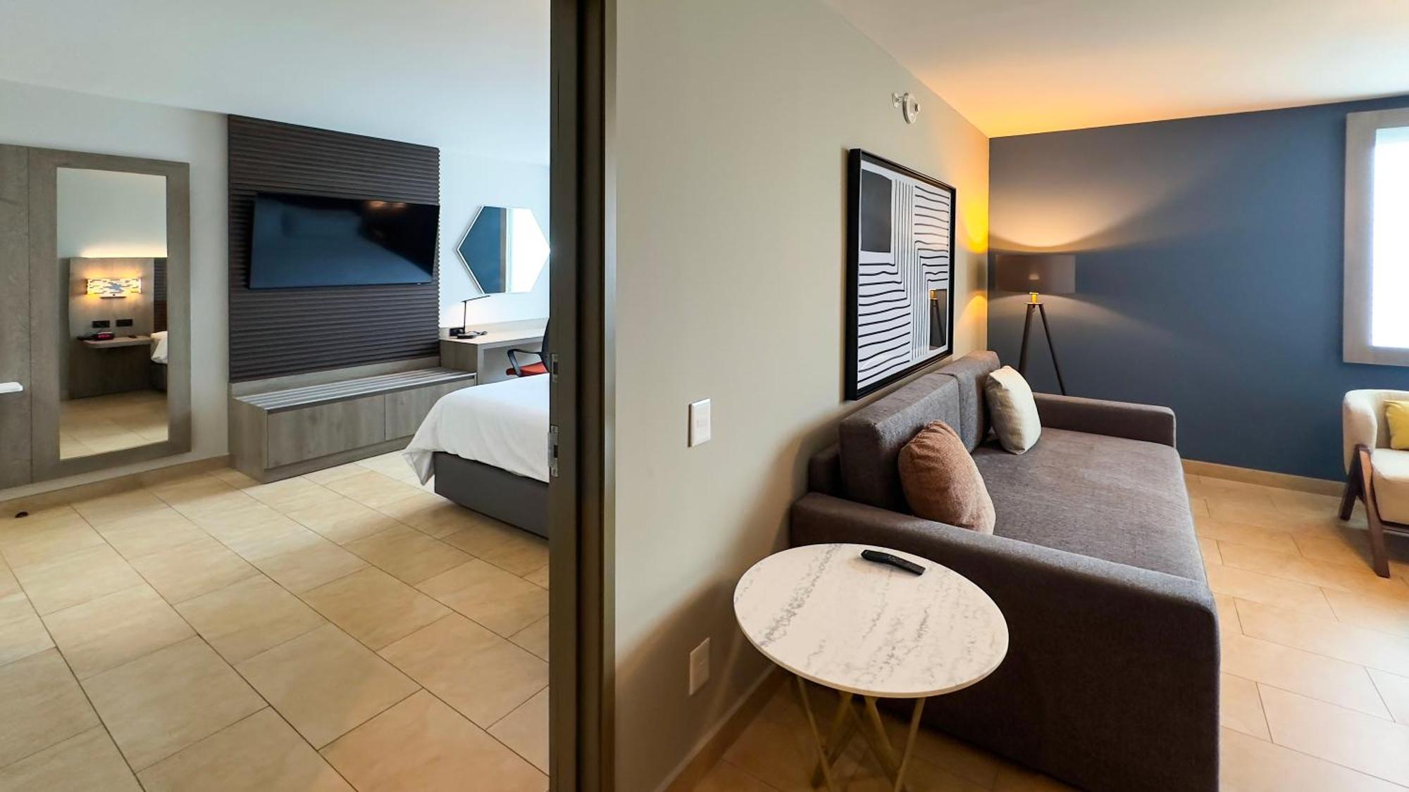 One-Bedroom Suite,1627937812:JPEG